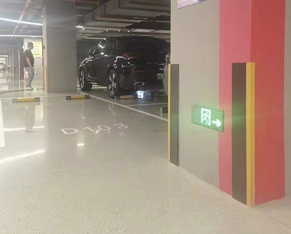 智能疏散系統如何應對大規模緊急事件？